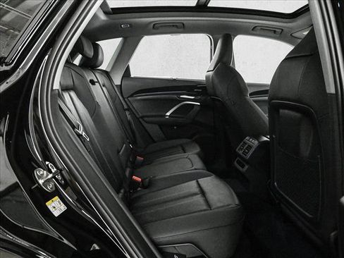 New 2026 Audi Q5 Premium Plus AWD/4WD image 21