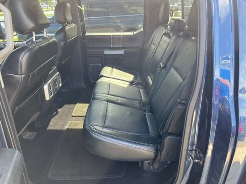 Used 2015 Ford F150 Lariat w/ Equipment Group 502A Luxury AWD/4WD image 7