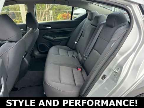 Used 2022 Nissan Altima 2.5 SV image 15