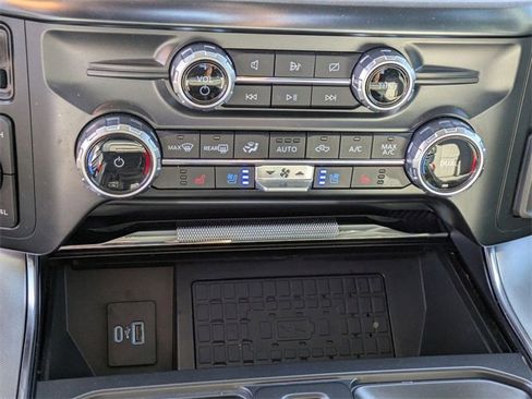 Used 2023 Ford F150 Limited image 29