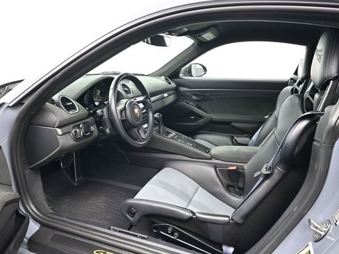 Used 2023 Porsche 718 Cayman GT4 RS image 4