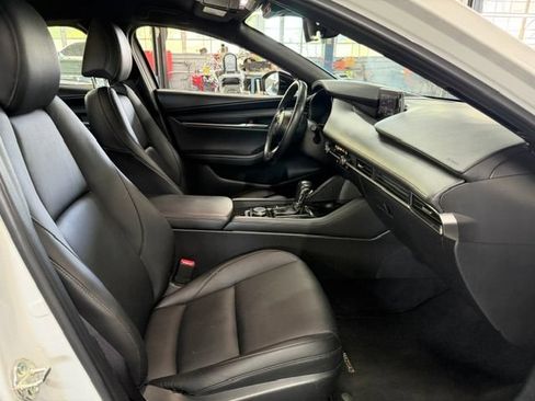 Used 2024 MAZDA MAZDA3 s FWD image 10