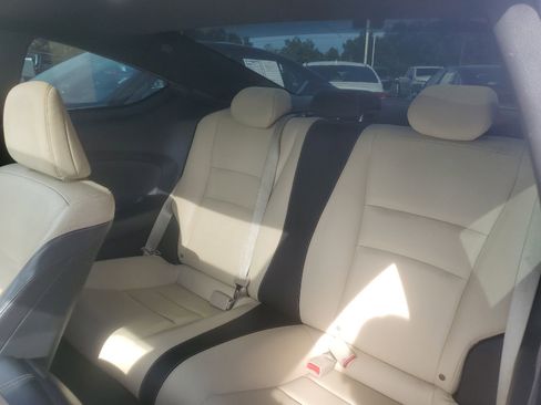 Used 2016 Honda Accord Touring image 9