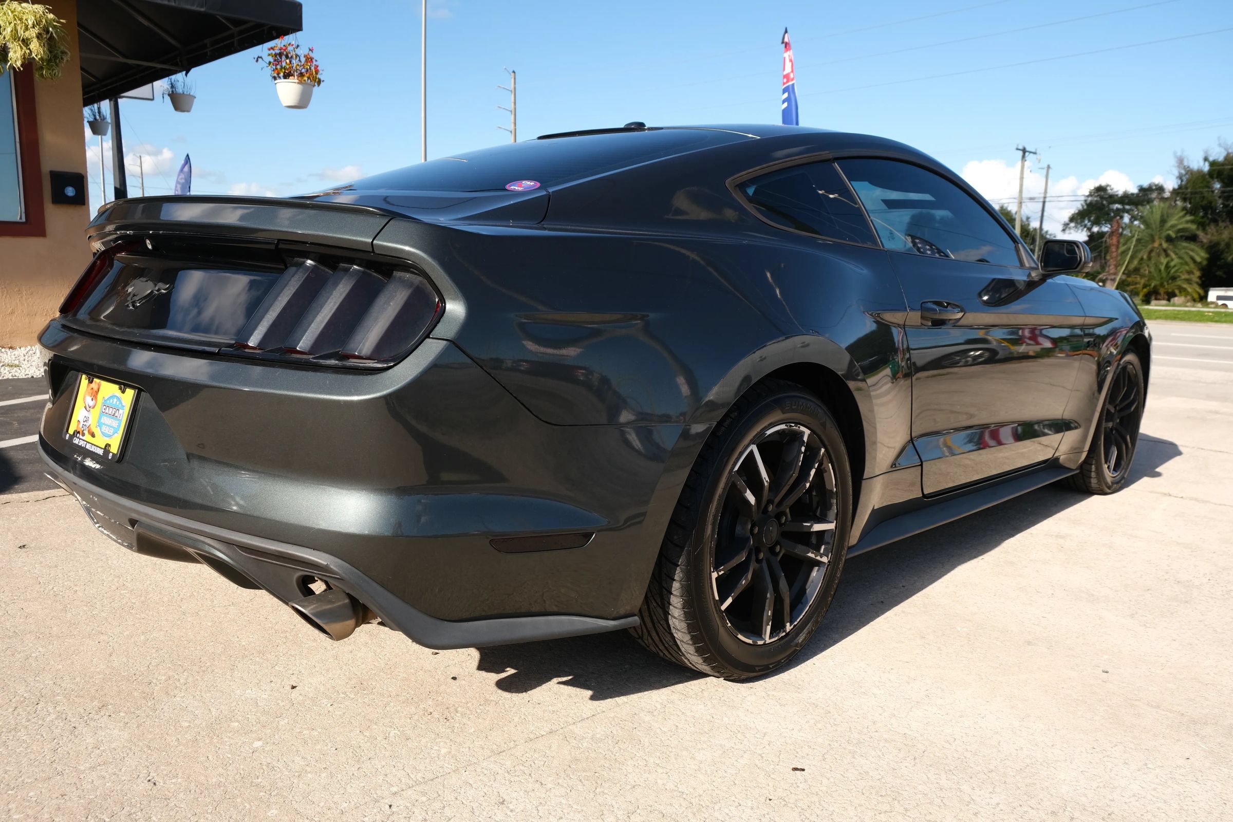 Used 2015 Ford Mustang Premium RWD image 5