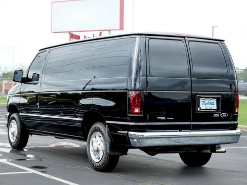 Used 2014 Ford E-150 and Econoline 150 w/ Power Group RWD image 8