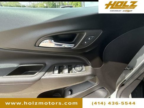 Certified 2024 Chevrolet Equinox RS FWD image 22