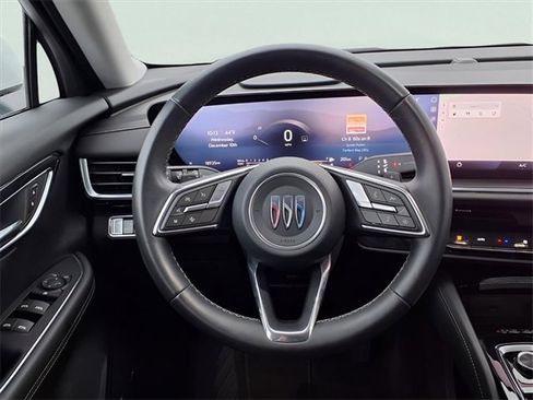 Used 2025 Buick Envision Preferred image 16