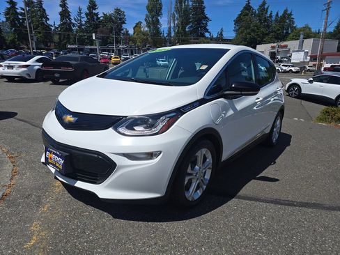 Used 2020 Chevrolet Bolt LT FWD image 3