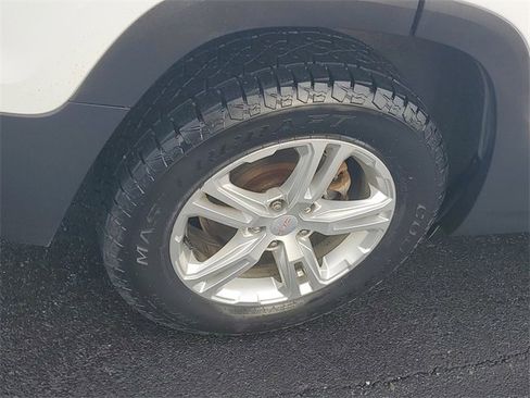 Used 2019 GMC Terrain SLE w/ Driver Convenience Package image 5