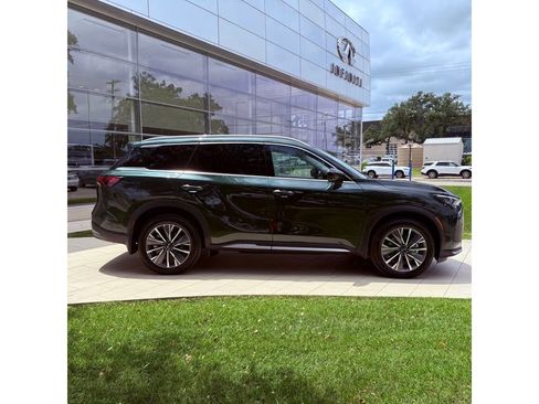 Used 2026 INFINITI QX60 Luxe w/ Family Package AWD/4WD image 3