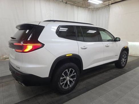 Used 2025 GMC Acadia AT4 image 4