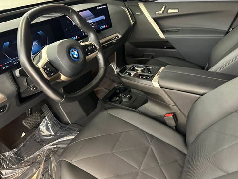 Certified 2024 BMW iX xDrive50 w/ Premium Package image 4