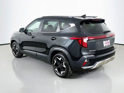Certified 2025 Kia Seltos EX w/ EX Sunroof Package AWD/4WD image 18