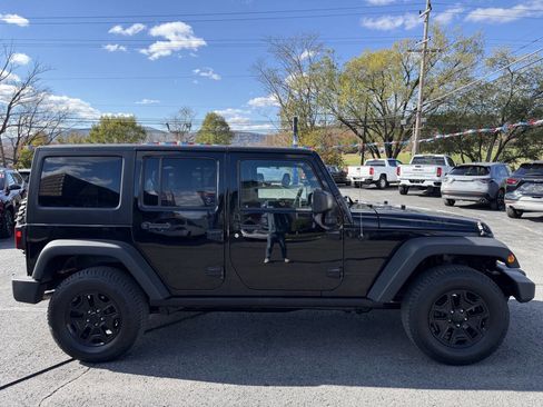 Used 2018 Jeep Wrangler Unlimited Sport image 2