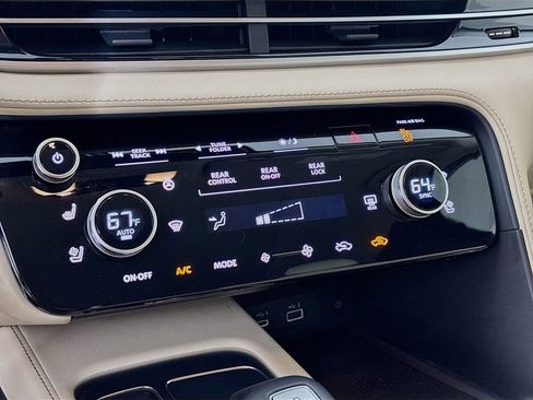 Used 2023 INFINITI QX60 Luxe w/ Cargo Package FWD image 18