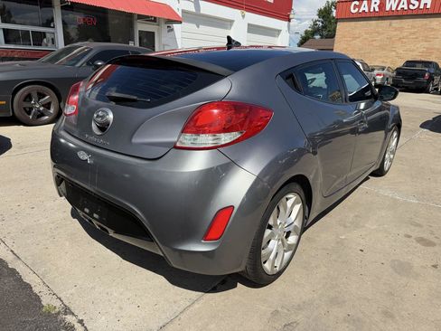 Used 2012 Hyundai Veloster w/ Style Pkg FWD image 6