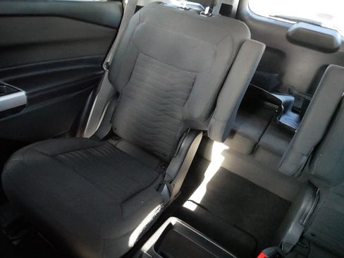 Used 2020 Ford Explorer XLT w/ Comfort Package AWD/4WD image 12