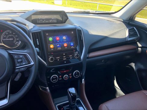 Used 2021 Subaru Forester Touring AWD/4WD image 6