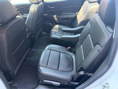 Used 2021 GMC Acadia SLT w/ Elevation Edition AWD/4WD image 10