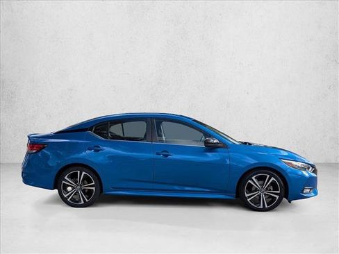 Used 2023 Nissan Sentra SR w/ Trunk Package image 4