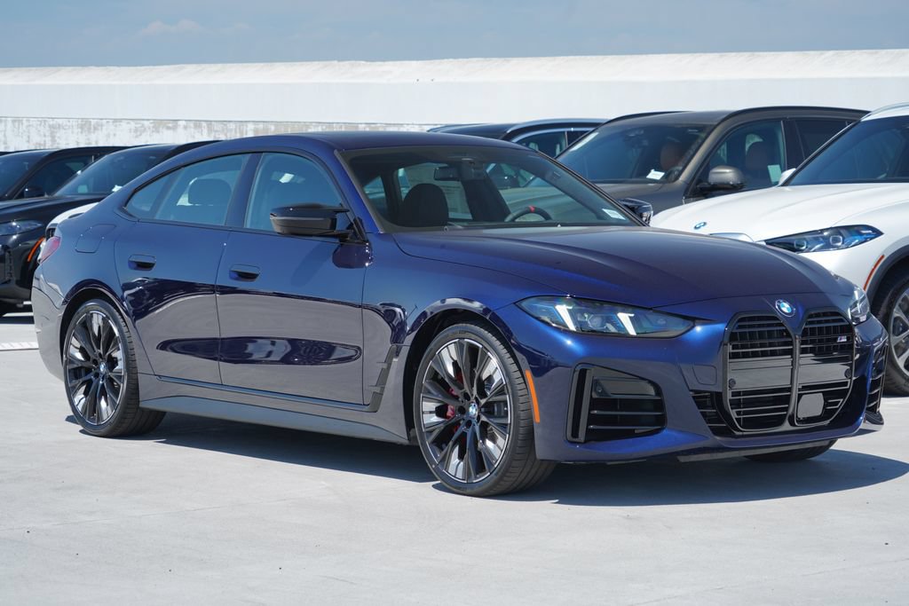 New 2026 BMW M440i w/ Premium Package RWD image 3