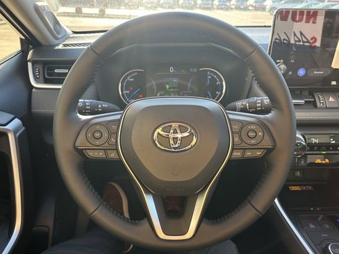 Certified 2025 Toyota RAV4 XLE Premium image 14