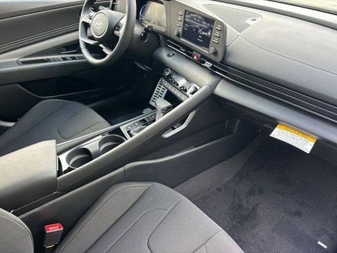 New 2026 Hyundai Elantra SEL Sport image 12