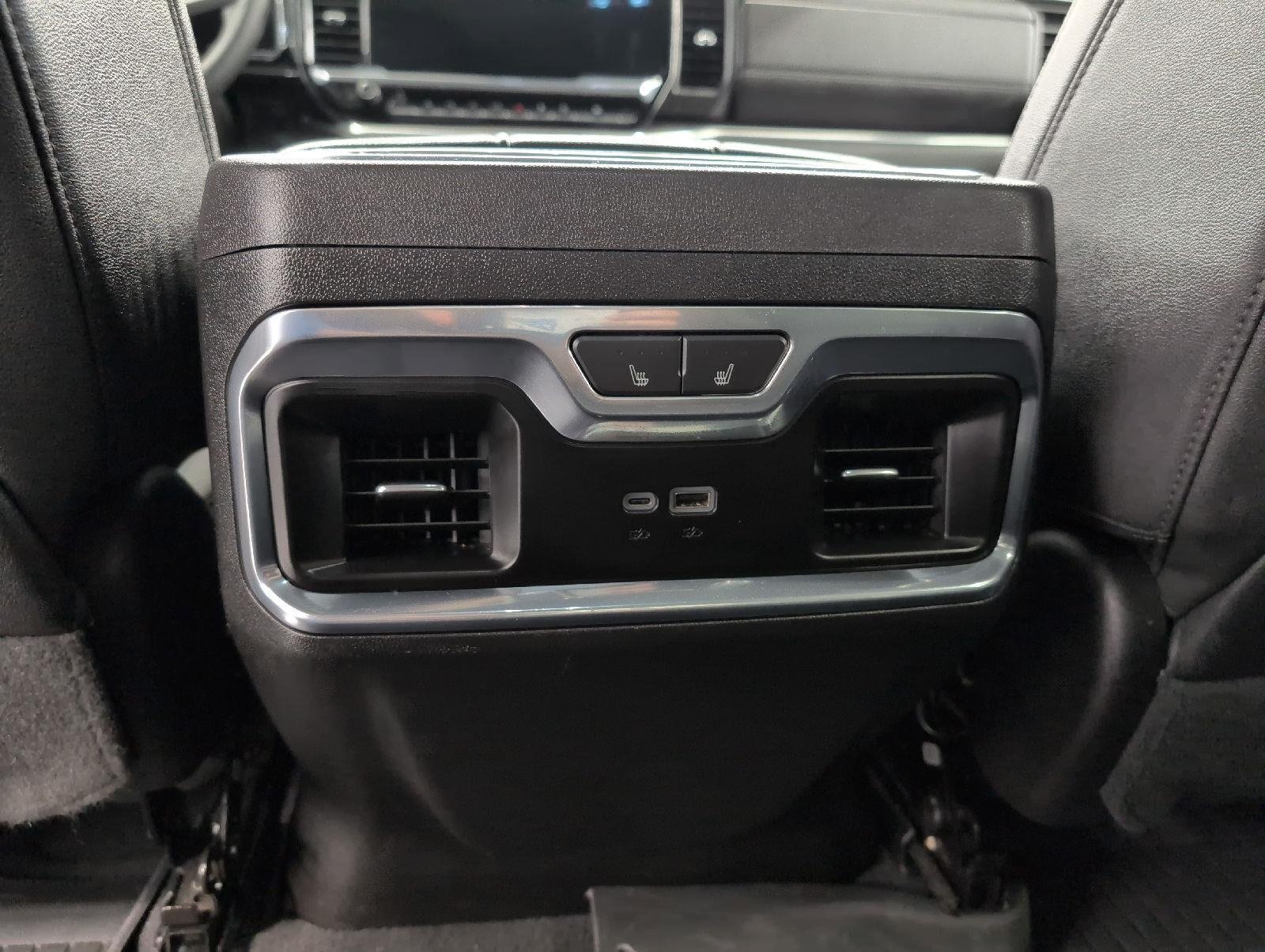 Used 2023 Chevrolet Silverado 1500 LTZ AWD/4WD image 22