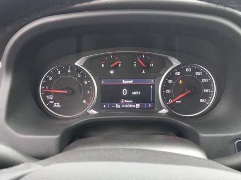 Used 2023 GMC Acadia AT4 image 9