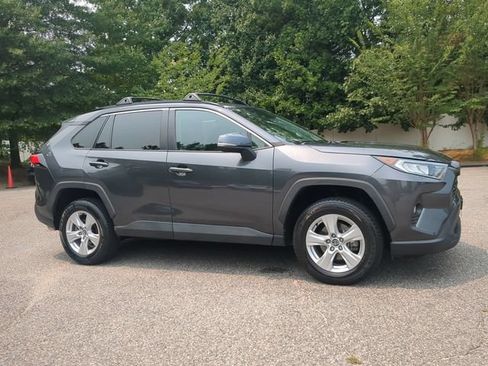 Used 2021 Toyota RAV4 XLE w/ Convenience Package AWD/4WD image 2