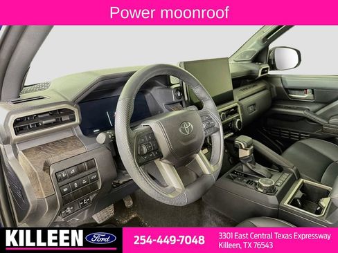 Used 2024 Toyota Tacoma Limited AWD/4WD image 10