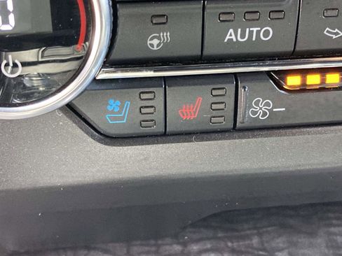 Used 2019 Ford Expedition Limited w/ Equipment Group 302A image 26