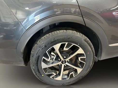 Used 2024 Kia Sportage EX AWD/4WD image 34