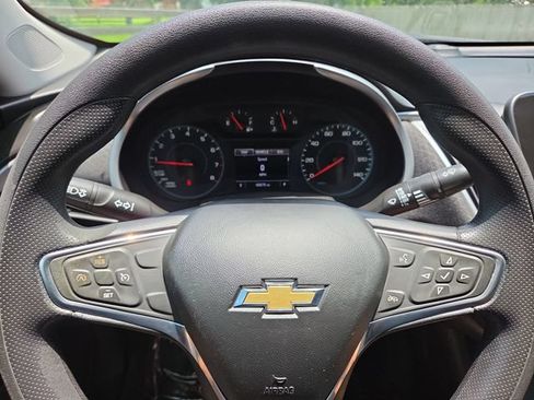 Used 2021 Chevrolet Malibu LS FWD image 12