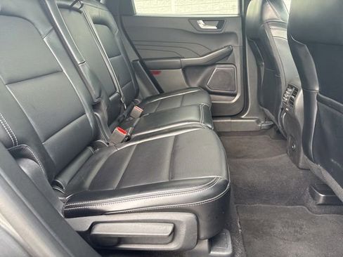 Used 2024 Ford Escape Platinum AWD/4WD image 5