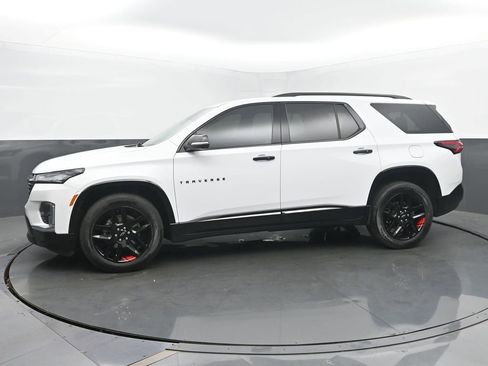 Used 2023 Chevrolet Traverse Premier w/ Redline Edition image 2