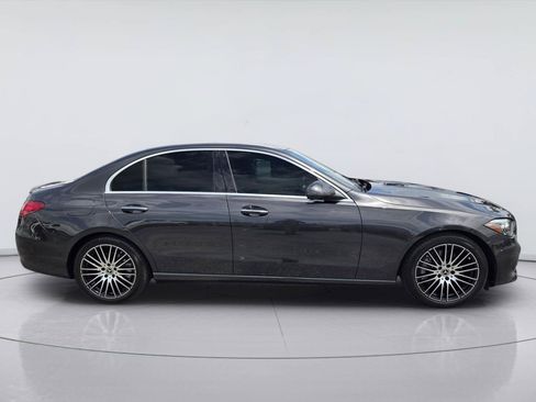 Used 2025 Mercedes-Benz C 300 Sedan image 4