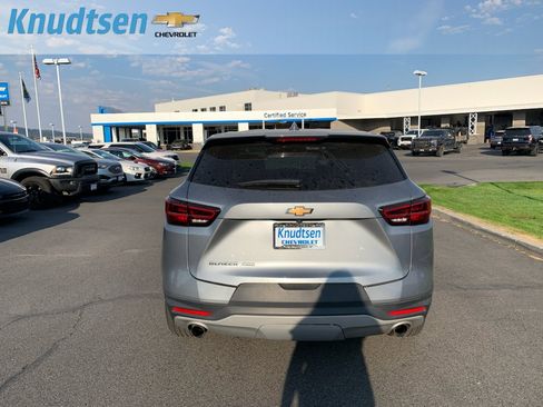 Used 2025 Chevrolet Blazer LT AWD/4WD image 6