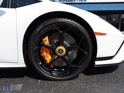 Used 2023 Lamborghini Huracan Tecnica RWD image 38