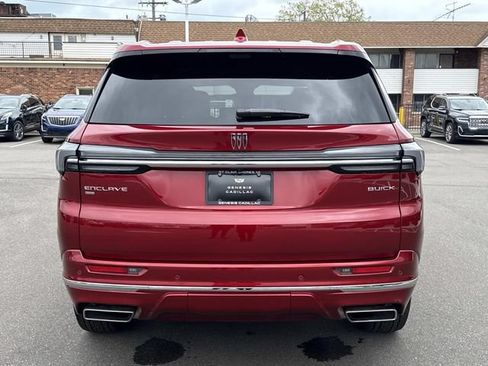 Used 2026 Buick Enclave Avenir AWD/4WD image 7