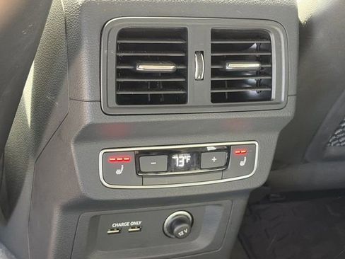 Used 2024 Audi Q5 2.0T Prestige w/ Prestige Package image 7