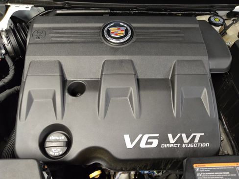 Used 2016 Cadillac SRX Luxury w/ Driver Awareness Package image 30