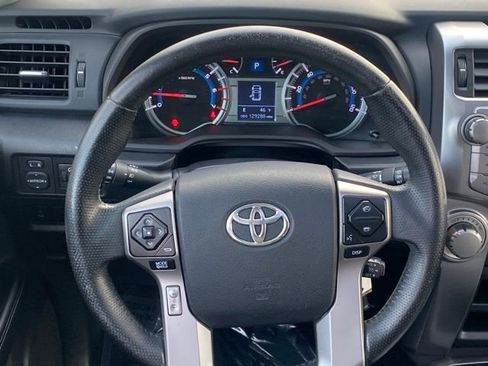 Used 2014 Toyota 4Runner SR5 Premium image 12