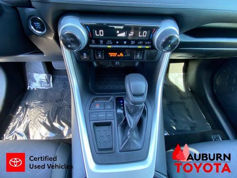 Certified 2019 Toyota RAV4 XLE FWD image 42