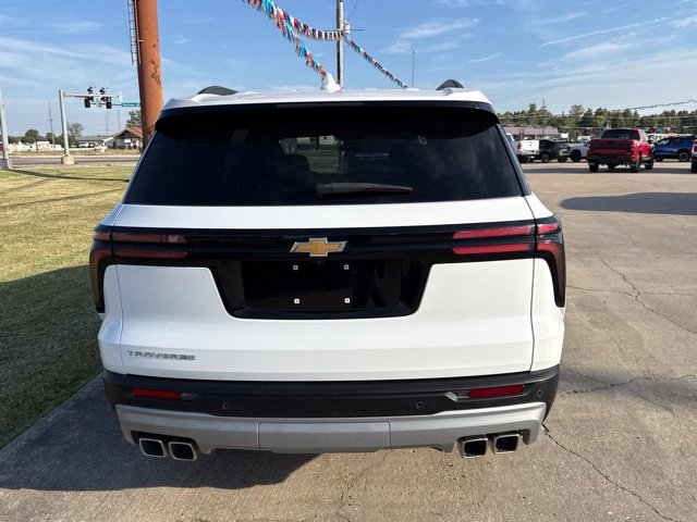 Used 2026 Chevrolet Traverse LT FWD image 12
