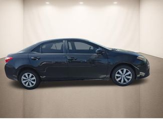 Used 2014 Toyota Corolla LE FWD video 3