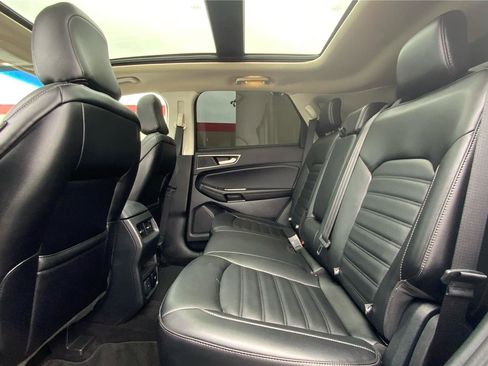 Used 2020 Ford Edge SEL w/ Convenience Package image 11