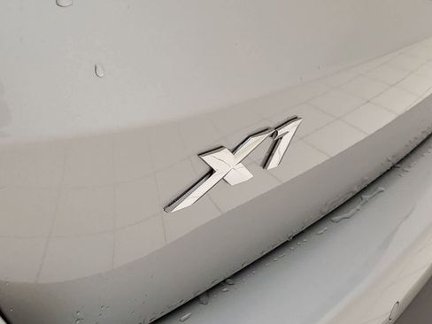 Used 2025 BMW X1 xDrive28i w/ Technology Package image 24