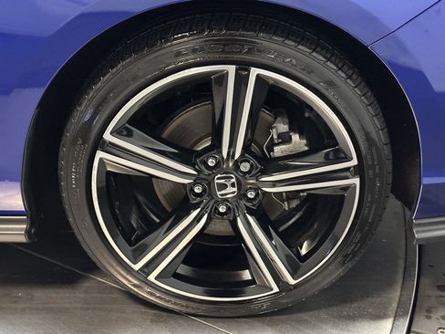 Used 2025 Honda Accord Sport image 17