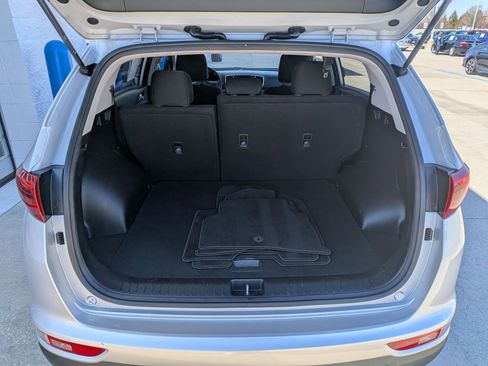 Used 2018 Kia Sportage LX image 23